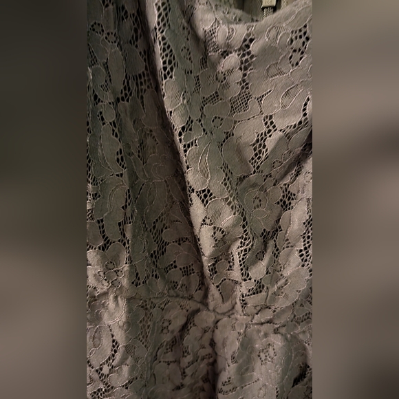 Torrid size 1 NWT Peplum Bell sleeve lace top - Picture 2 of 8